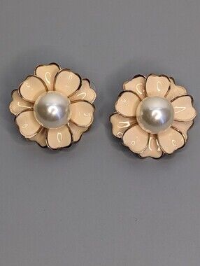 Vintage Enamel Flower Earrings Cream Pearl Center Large 1.5 Inch 1980s Stud